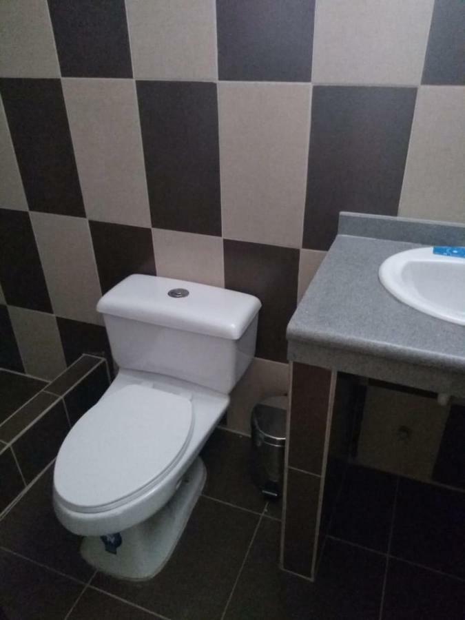 Hotel Los Ceibos Jipijapa Szoba fotó